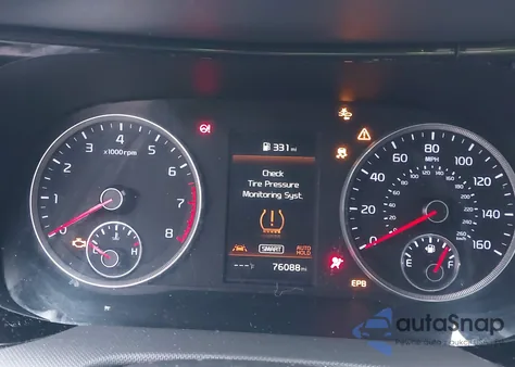 2021 Kia K5 Gt-Line z USA, uszkodzony, nr VIN 5XXG64J2XMG035492